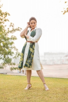 Sreemukhi Photos - 2 of 6