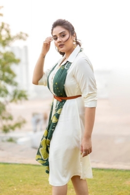 Sreemukhi Photos - 6 of 6