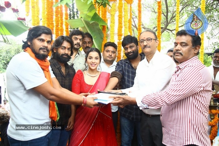 Sasivadane Movie Opening - 8 / 20 photos