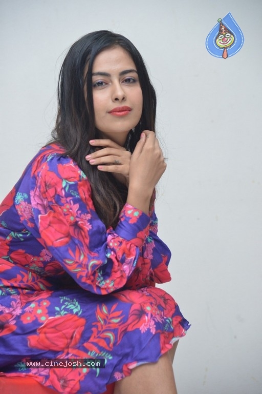 Avika Gor Stills - 23 / 33 photos