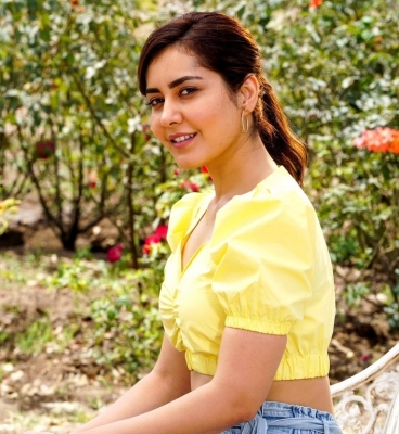 Raashi Khanna Photos - 5 of 8