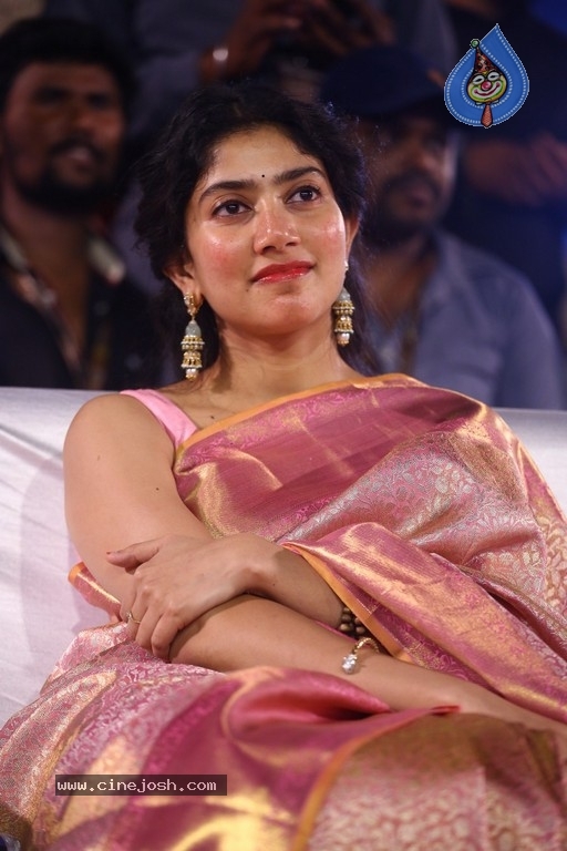 Sai Pallavi Photos - 6 / 21 photos