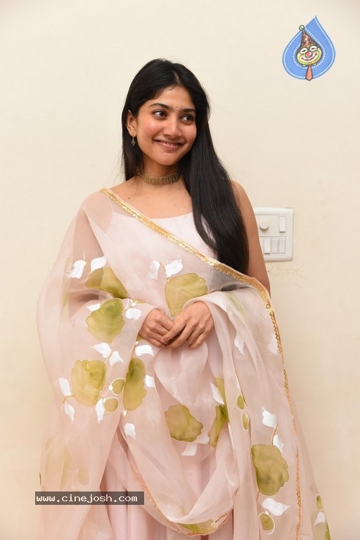 Sai Pallavi Photos - 1 / 18 photos