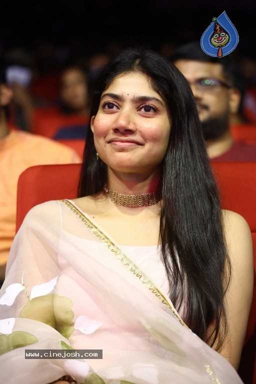 Sai Pallavi Photos - 6 / 18 photos