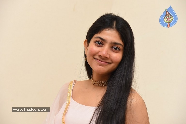 Sai Pallavi Photos - 15 / 18 photos