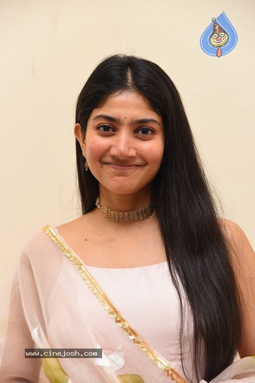 Sai Pallavi Photos - 17 / 18 photos