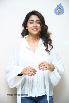 Shriya Saran Photos - 1 of 106