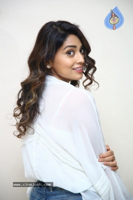 Shriya Saran Photos - 95 of 106