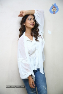 Shriya Saran Photos - 96 of 106