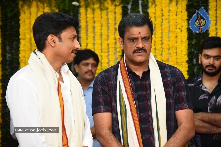 Gopichand New Movie Opening - 14 / 51 photos