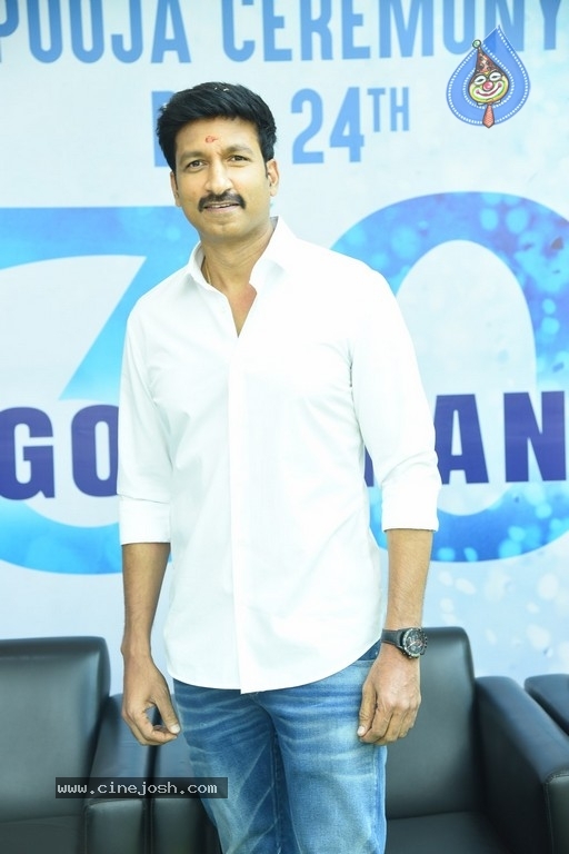 Gopichand New Movie Opening - 35 / 51 photos