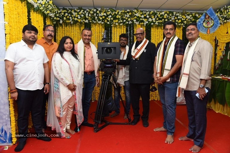 Gopichand New Movie Opening - 38 / 51 photos