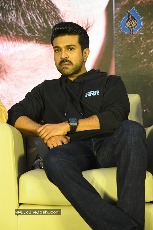 RRR Press Meet - 13 / 36 photos