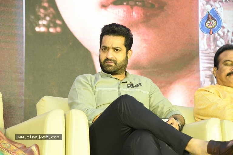 RRR Press Meet - 18 / 36 photos