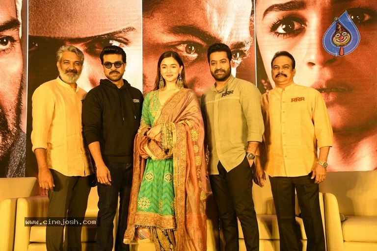 RRR Press Meet - 31 / 36 photos