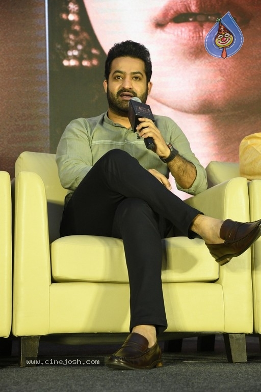 RRR Press Meet - 33 / 36 photos