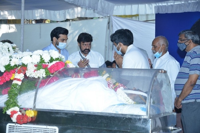 Sirivennela Sitarama Sastry Condolence Photos - 37 / 84 photos