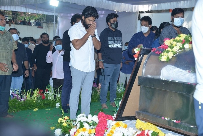 Sirivennela Sitarama Sastry Condolence Photos - 38 / 84 photos