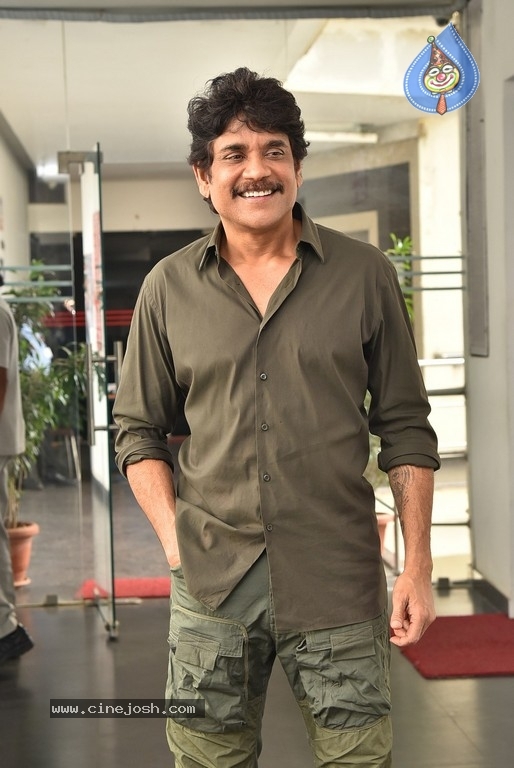 Akkineni Nagarjuna Photos - 7 / 37 photos