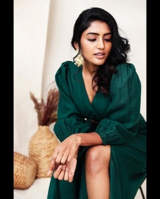 Eesha Rebba Photos - 1 of 6