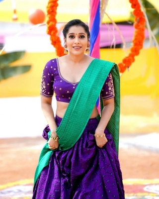 Rashmi Gautam Photos - 5 of 8