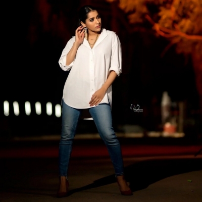 Rashmi Gautam Photos - 3 of 10