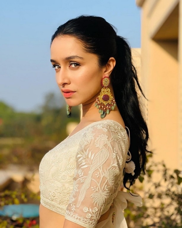 Shraddha Kapoor Photos - 1 / 4 photos