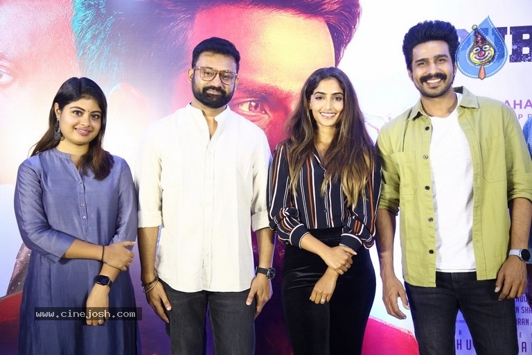 FIR Press Success Meet - 1 / 20 photos