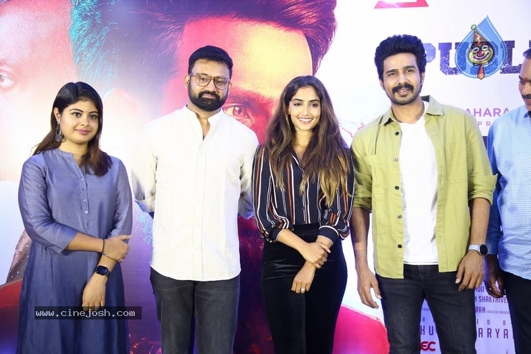 FIR Press Success Meet - 8 / 20 photos