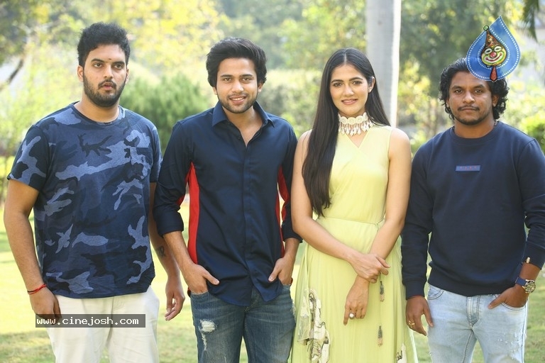 Sehari Movie Trailer launch - 29 / 29 photos