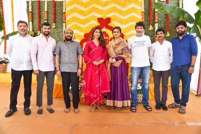 SSMB28 Pooja Ceremony - 2 / 4 photos