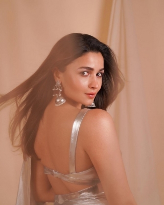 Alia Bhatt Photos - 1 of 4