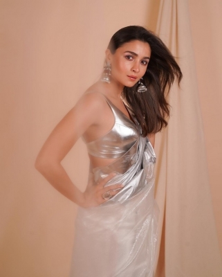 Alia Bhatt Photos - 4 of 4