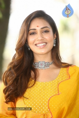 Nivetha Pethuraj Pics - 15 of 21