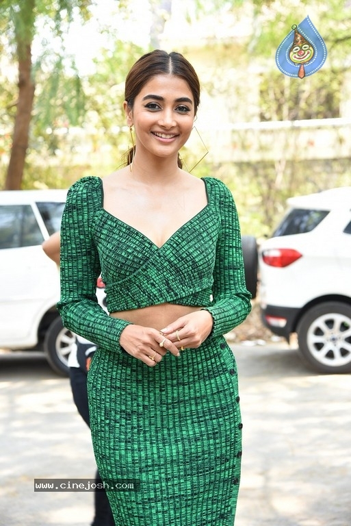 Pooja Hegde Photos - 11 / 21 photos