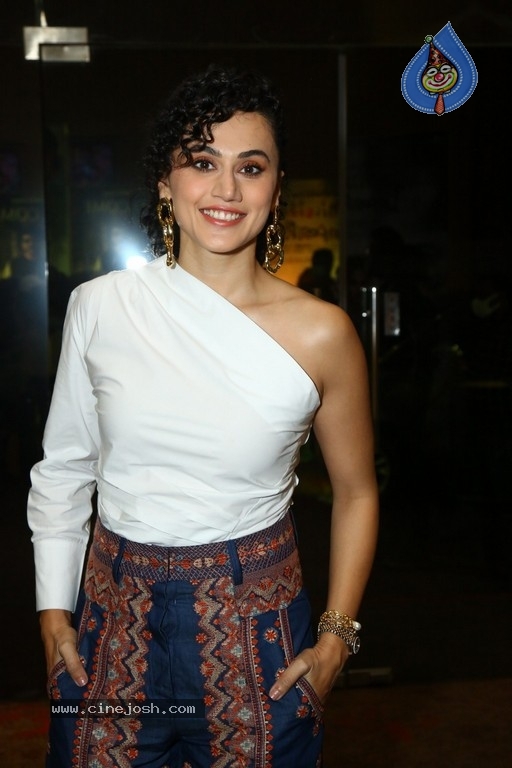 Taapsee Pannu Photos - 8 / 8 photos