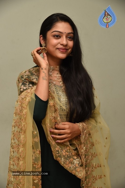 Varsha Bollamma Photos - 5 / 19 photos