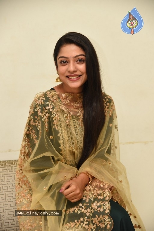 Varsha Bollamma Photos - 6 / 19 photos