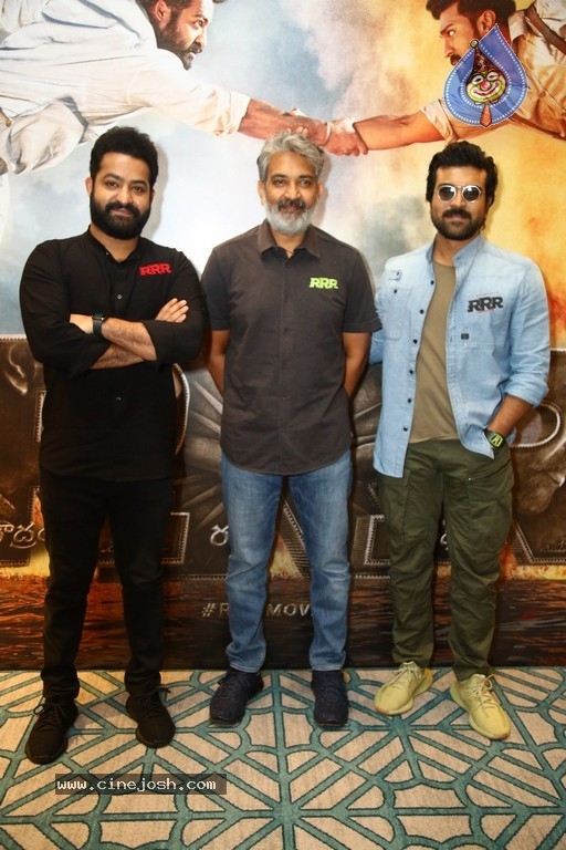 RRR Press Meet - 28 / 42 photos