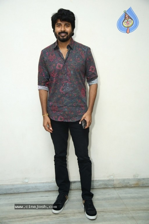 DON movie success meet - 1 / 20 photos