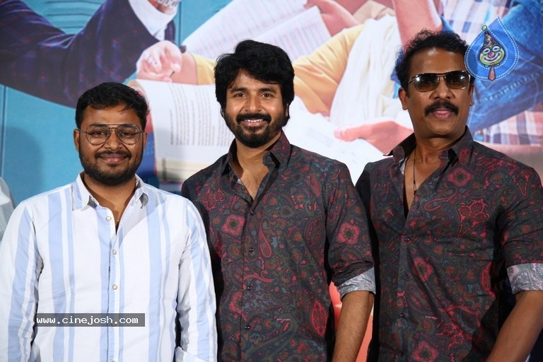 DON movie success meet - 8 / 20 photos