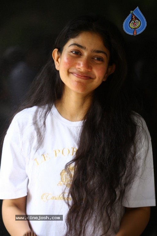 Sai Pallavi Interview Photos - 4 / 21 photos