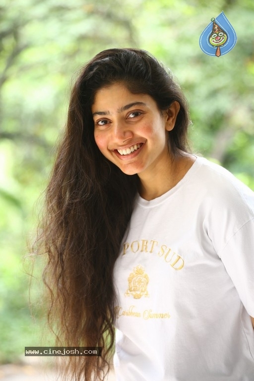 Sai Pallavi Interview Photos - 5 / 21 photos