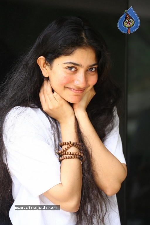 Sai Pallavi Interview Photos - 17 / 21 photos