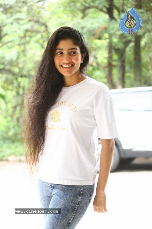 Sai Pallavi Interview Photos - 18 / 21 photos