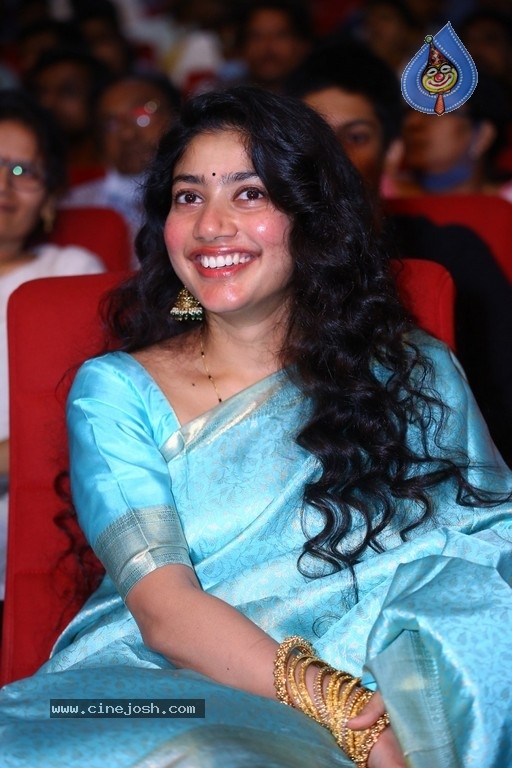 Sai Pallavi Photos - 5 / 15 photos