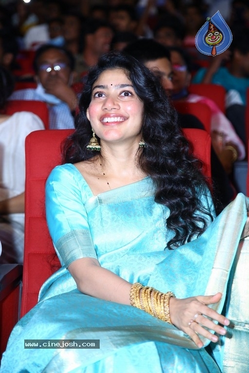 Sai Pallavi Photos - 9 / 15 photos