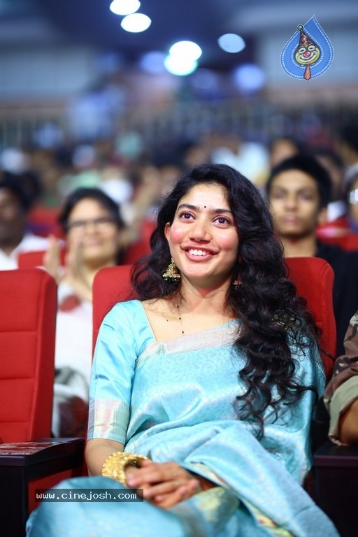 Sai Pallavi Photos - 10 / 15 photos