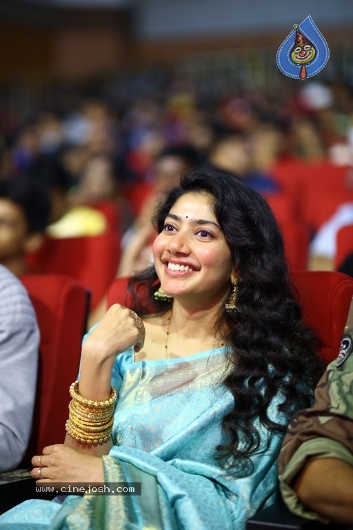 Sai Pallavi Photos - 12 / 15 photos