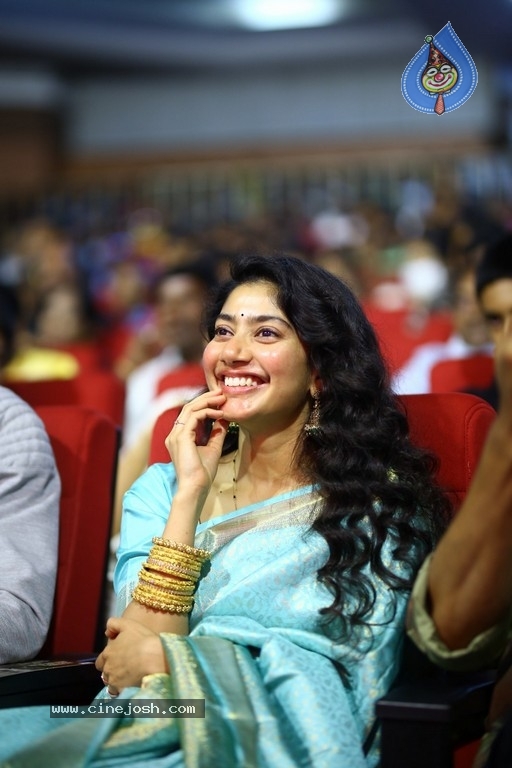 Sai Pallavi Photos - 15 / 15 photos